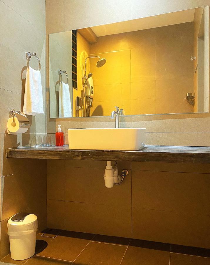 Amadel Residence 爱媄德民宿 16 Malacca Bagian luar foto